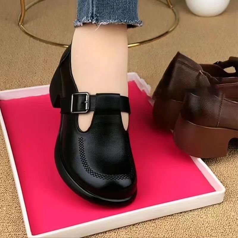 Zapatos de piel antideslizantes con suela blanda