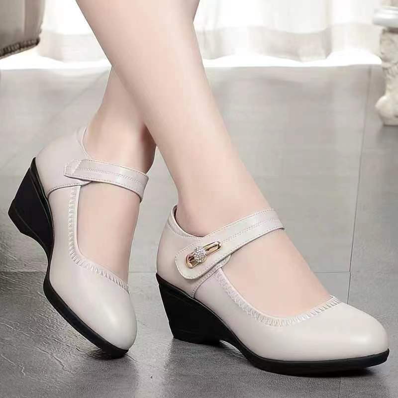 Zapatos de piel de suela blanda de alta calidad 2025