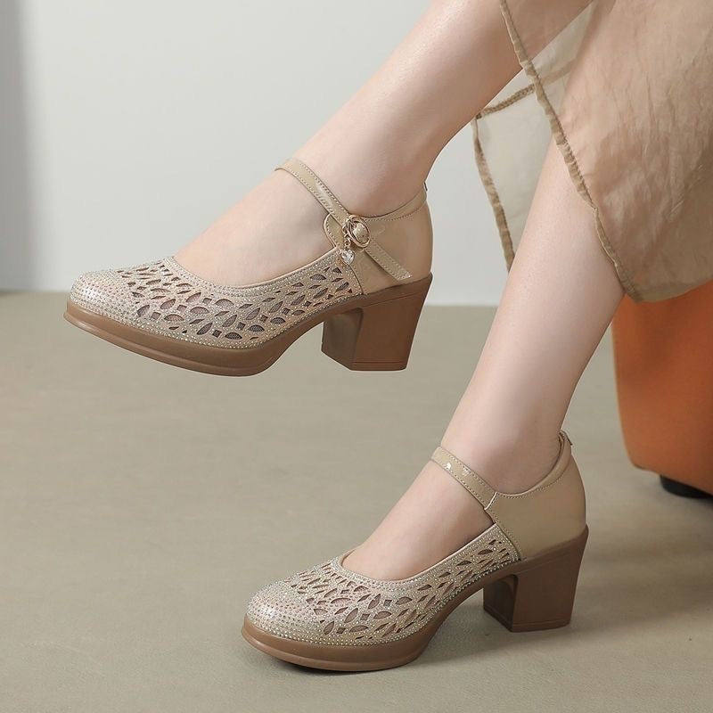 Sandalias de malla hueca