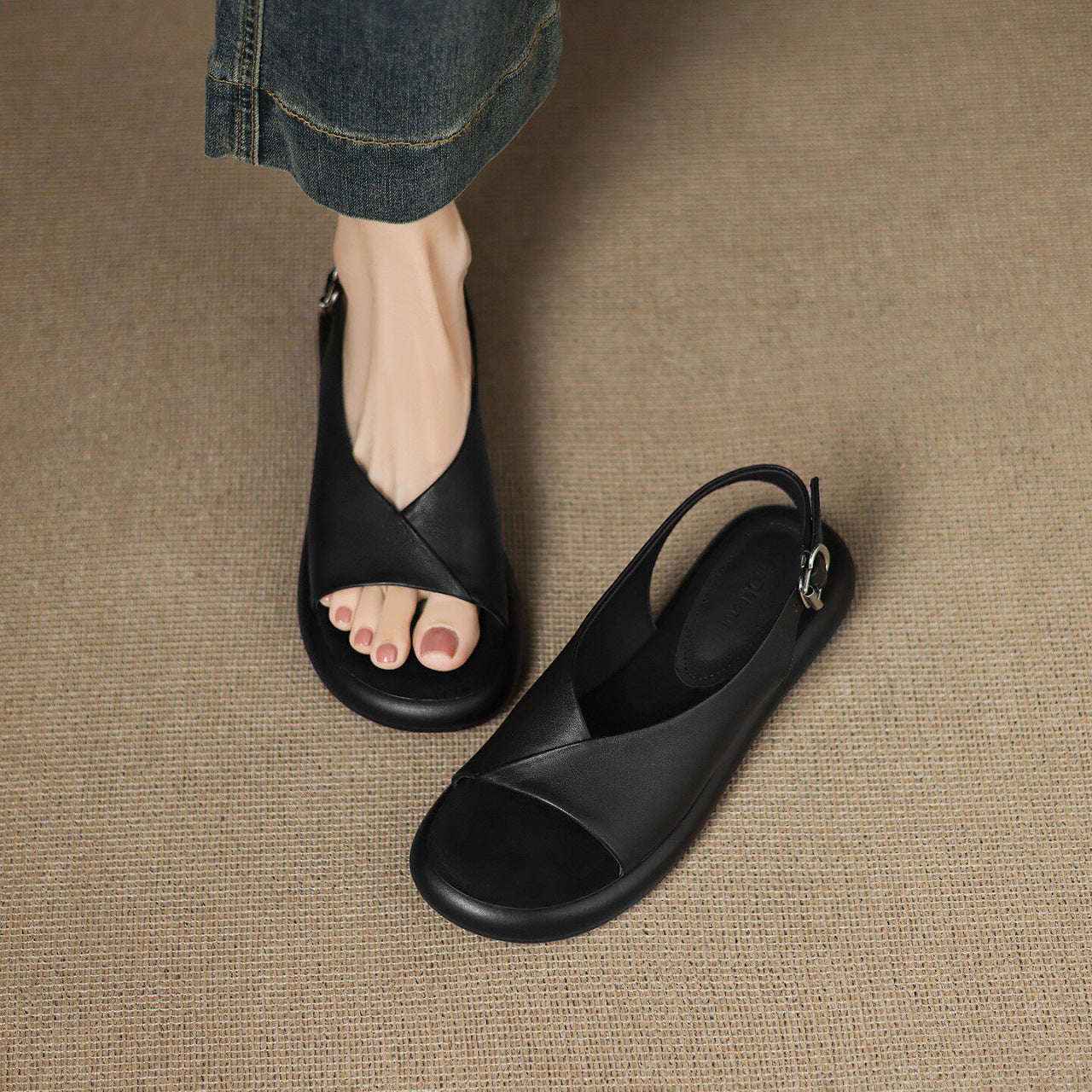 Sandalias planas de piel suave estilo inglés retro
