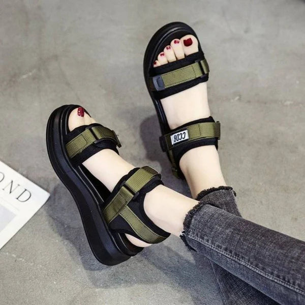 Sandalias deportivas de suela blanda