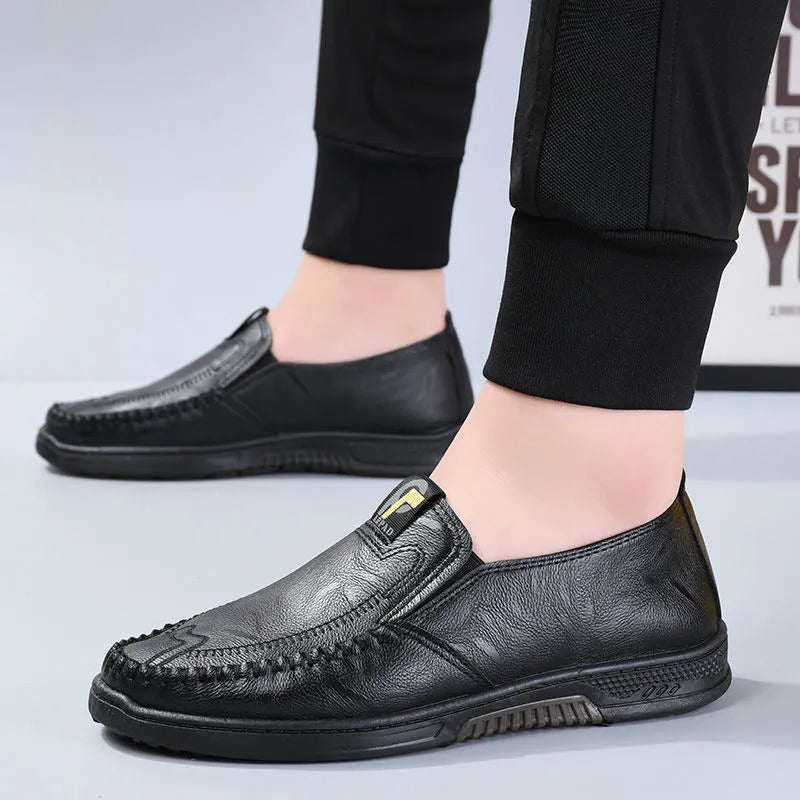 Zapatos de cuero para hombre de moda 2025