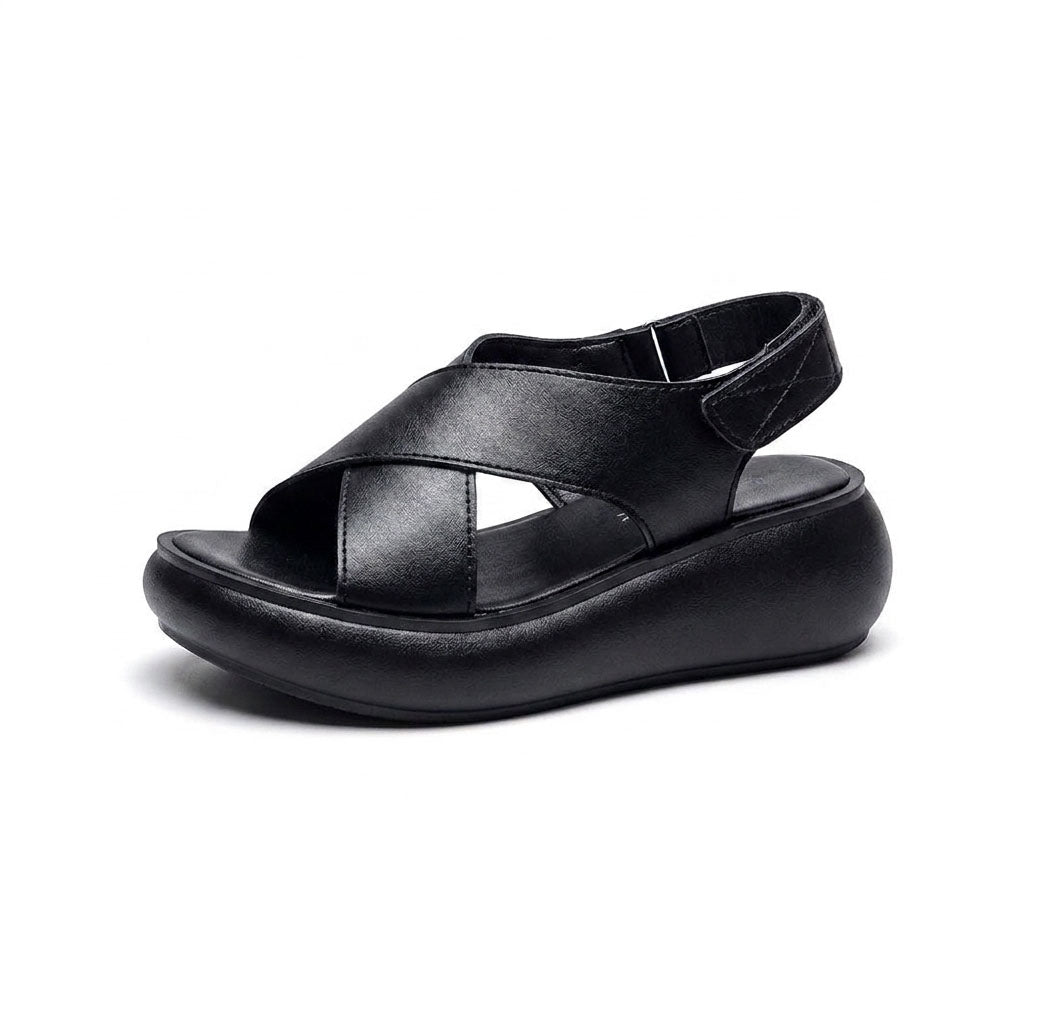 Sandalias con tiras en la parte posterior