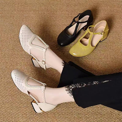 Zapatos piel suave – punta redonda, tacón grueso y calado