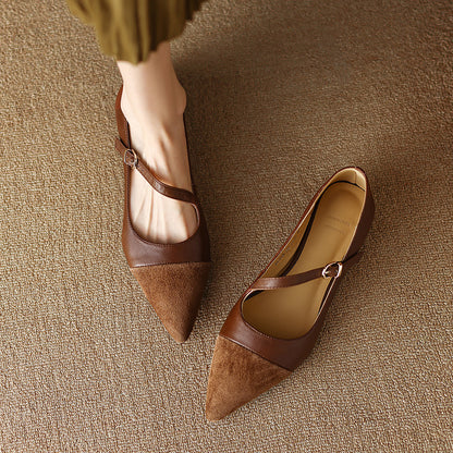 Zapatos planos de piel suave con punta afilada y estilo retro