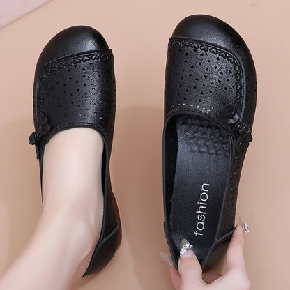 Zapatos de suela suave de goma flexible con perforaciones