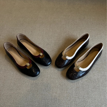 Zapatos de piel estilo retro con diseño de camelia, corte bajo y slip-on