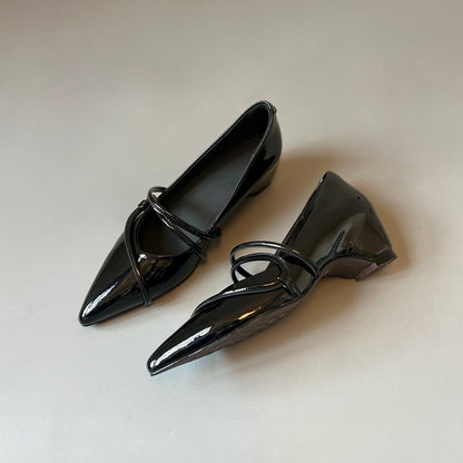 Zapatos de piel con punta afilada, estilo francés y plataforma oculta
