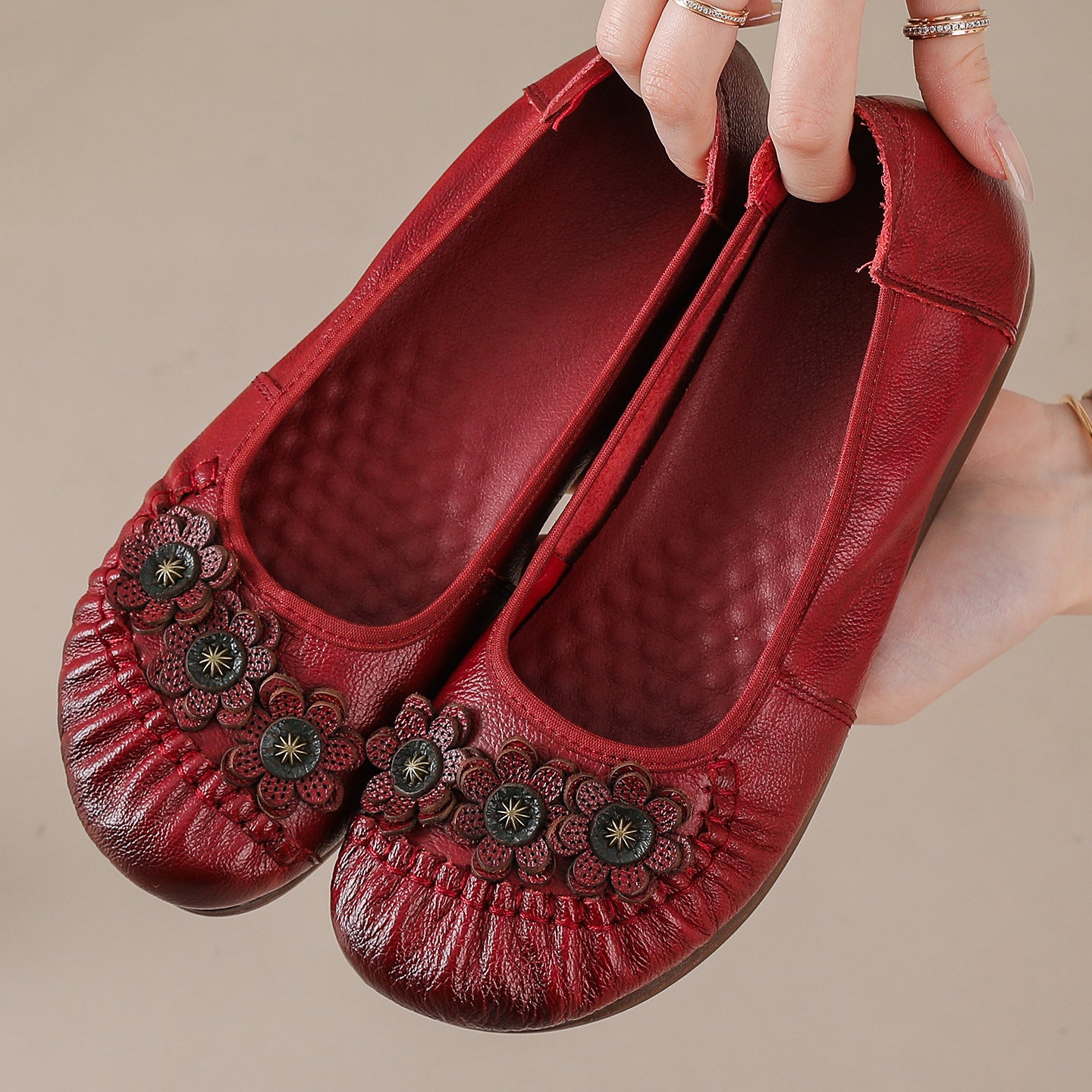 Zapatos étnicos – punta redonda, corte bajo, suela plana