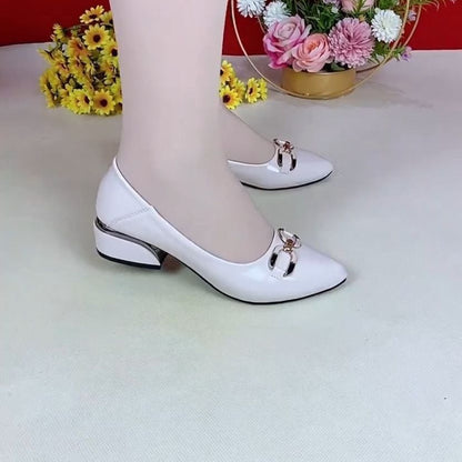 Zapatos de punta redonda de moda con suela suave