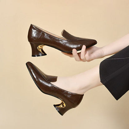 Zapatos de Piel Suave con Tacón Ancho y Punta Fina