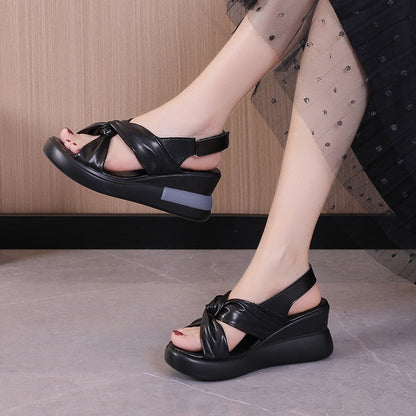 Sandalias con entrecruzamiento de lazo
