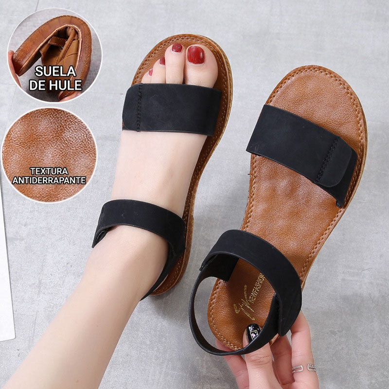 Sandalias con suela de goma flexible