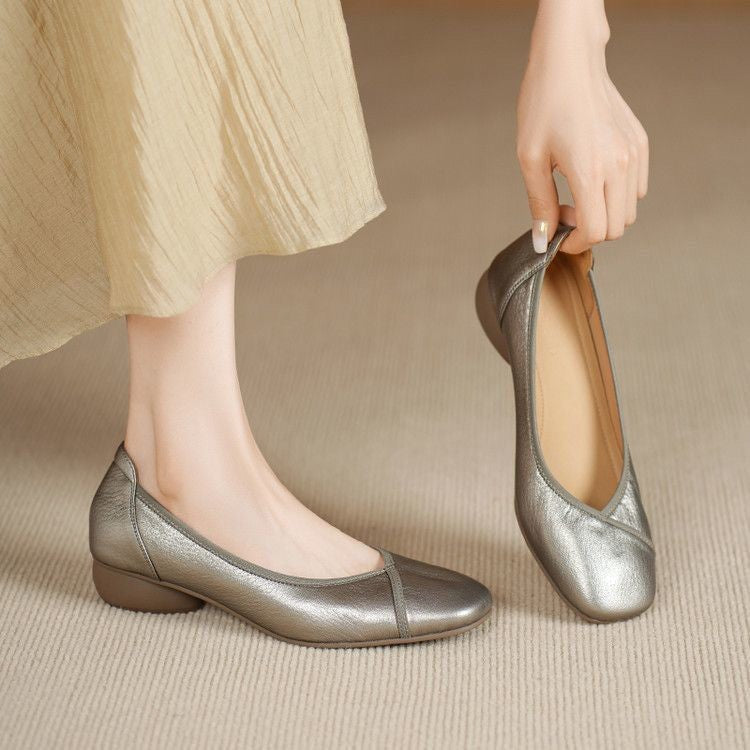 Zapatos de piel con punta cuadrada, corte bajo y suela suave