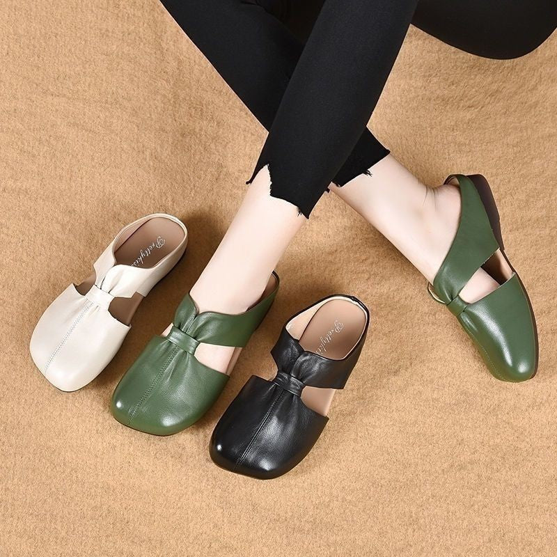 Mules de piel suave con punta cerrada