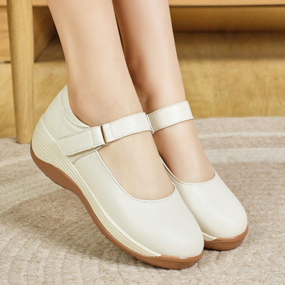 Zapatos de cuero huecos antideslizantes
