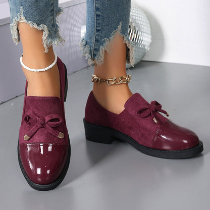 Zapatos de piel con lazo y corte bajo