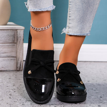 Zapatos de piel con lazo y corte bajo