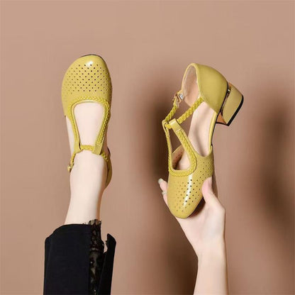 Zapatos piel suave – punta redonda, tacón grueso y calado
