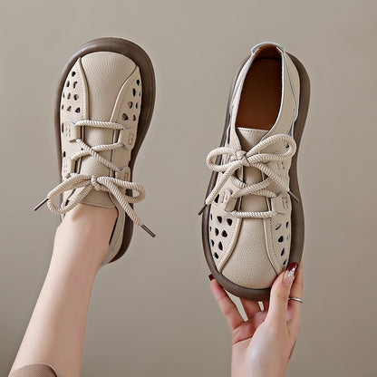 Sandalias ligeras con diseño calado
