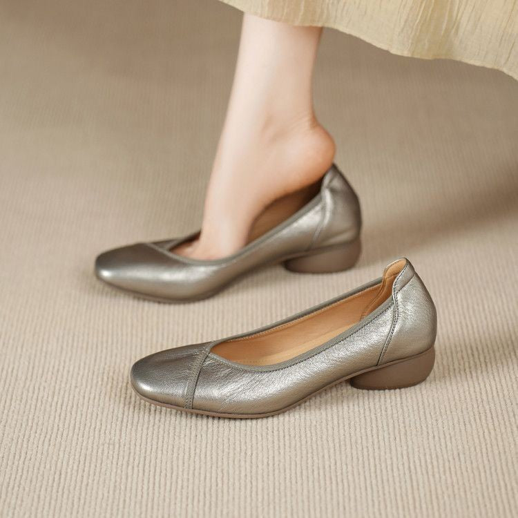 Zapatos de piel con punta cuadrada, corte bajo y suela suave