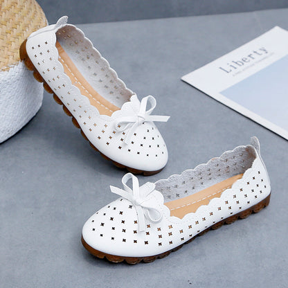 Mocasines con tacón bajo y agujeros