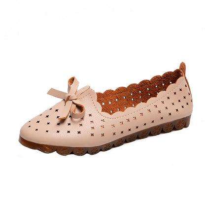 Mocasines con tacón bajo y agujeros