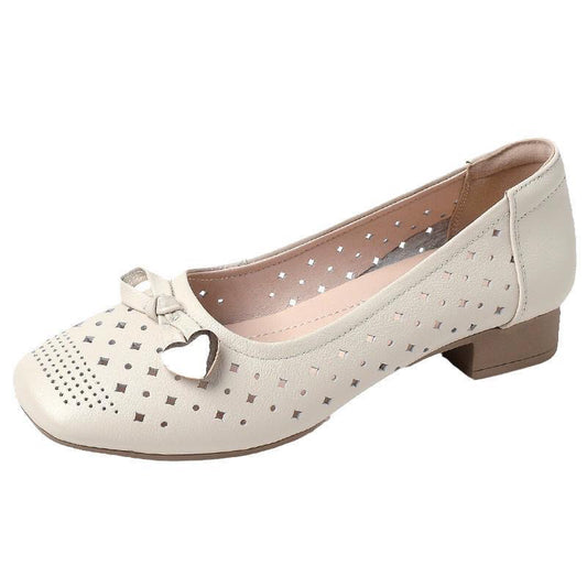 Zapatos de piel con perforaciones y suela suave