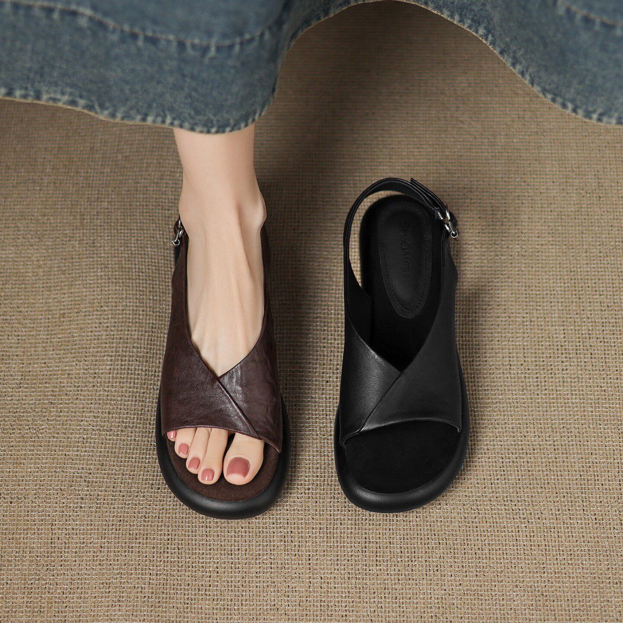 Sandalias planas de piel suave estilo inglés retro