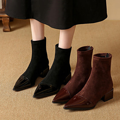 Botines de ante con punta afilada